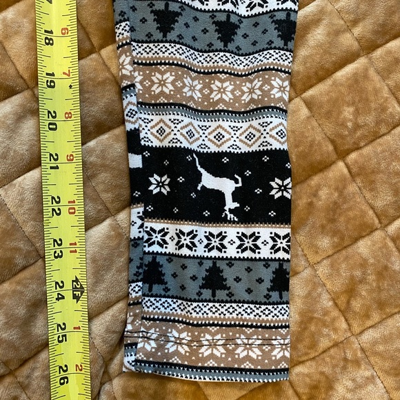FESTIVE and FUN leggings w/ reindeer and other holiday designs/neutral coloring - Picture 7 of 7